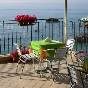 Bed and breakfast Miramare Giardini-Naxos
