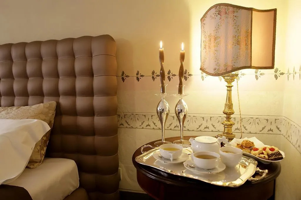 Residenza D'Epoca -Santa Caterina Bed and Breakfast Pisa Bed & Breakfast